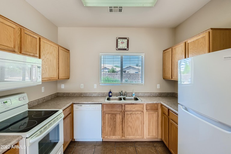 Photo 5 of 17 - 29179 N Shannon Dr, San Tan Valley, AZ 85143