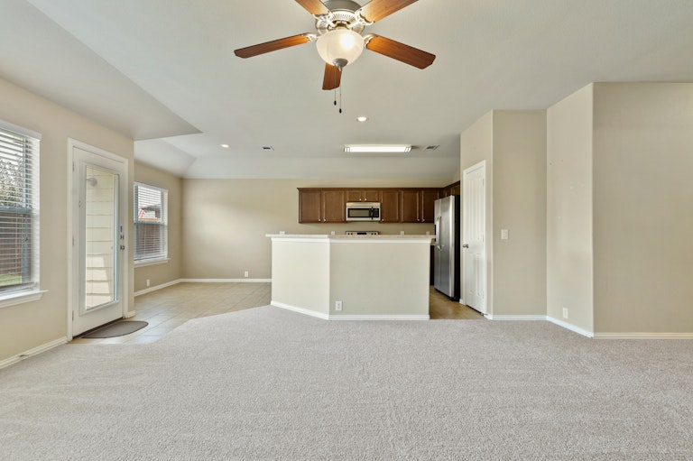 Photo 11 of 27 - 1804 Canvasback, Aubrey, TX 76227