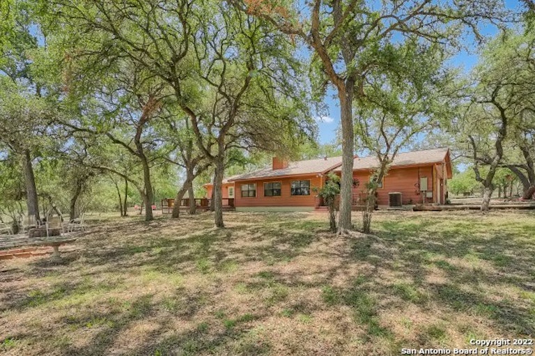 Photo 38 of 38 - 1122 Crescent Hill Dr, San Antonio, TX 78253