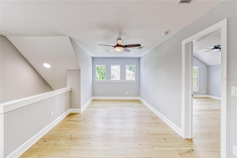 Photo 38 of 62 - 3108 W Cherokee Ave, Tampa, FL 33611