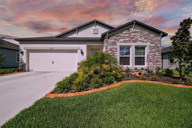 Photo 1 of 72 - 18123 Cortes Creek Blvd, Spring Hill, FL 34610