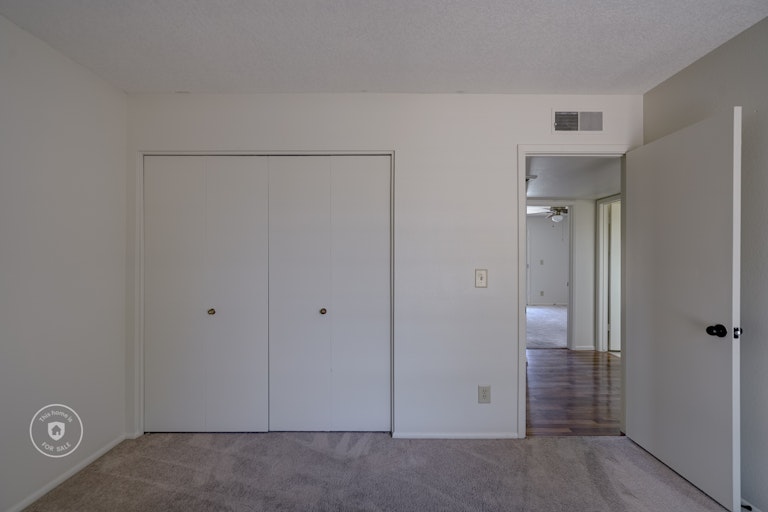 Photo 24 of 29 - 3856 W Wagoner Rd, Glendale, AZ 85308
