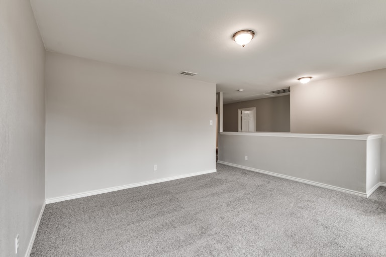 Photo 21 of 24 - 2909 Victorian Forest Dr, Dallas, TX 75227