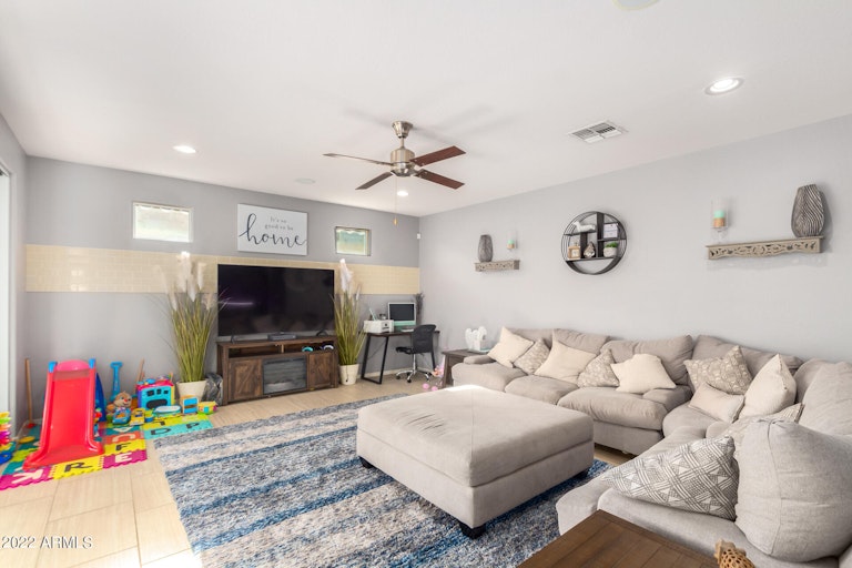 Photo 7 of 26 - 4154 E Pony Ln, Gilbert, AZ 85295
