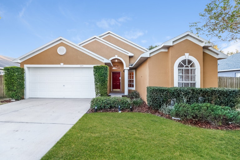 Photo 1 of 21 - 1475 Lake Shore Ranch Dr, Seffner, FL 33584