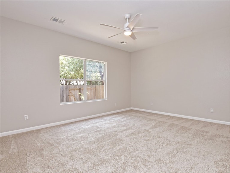 Photo 20 of 40 - 2116 Amur Dr, Austin, TX 78745