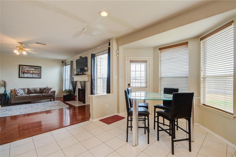 Photo 20 of 50 - 16651 Keegans Ridge Way Dr, Houston, TX 77083
