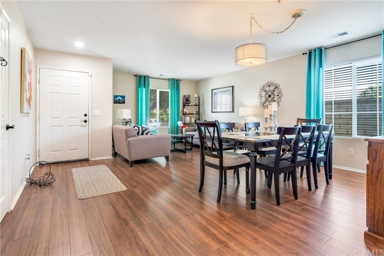 Photo 4 of 28 - 6112 Firestone Dr, Fontana, CA 92336