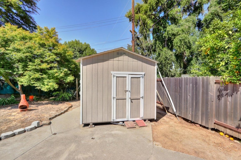 Photo 41 of 45 - 1419 Eastern Ave, Sacramento, CA 95864