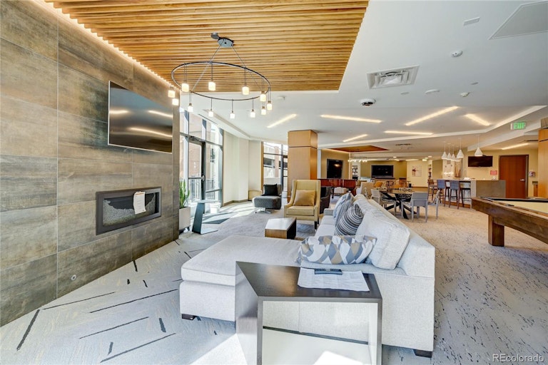 Photo 26 of 36 - 1777 Larimer St #1711, Denver, CO 80202