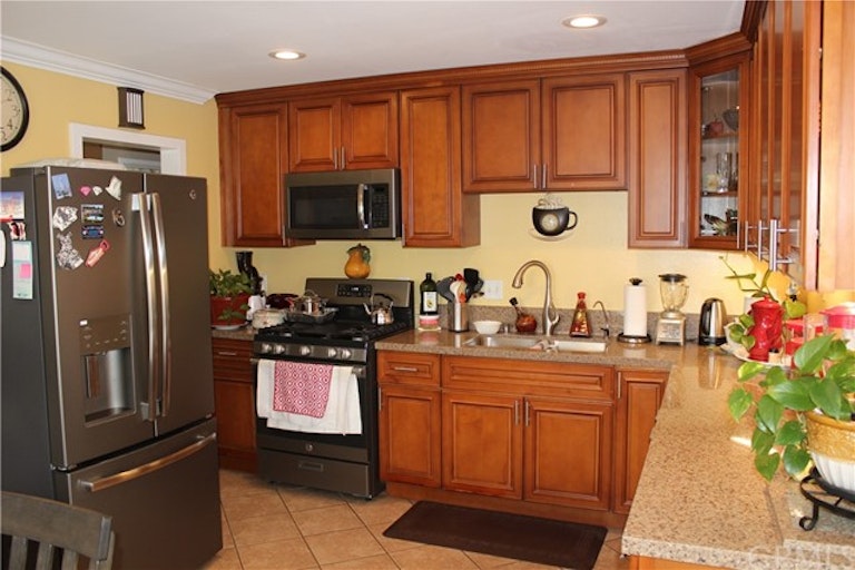 Photo 7 of 19 - 7905 Galway Ct, Riverside, CA 92503