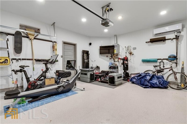 Photo 29 of 36 - 589 Broadview Pl NE, Atlanta, GA 30324