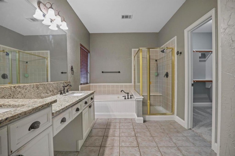 Photo 20 of 38 - 2921 Pioneer Park Dr, Flower Mound, TX 75022