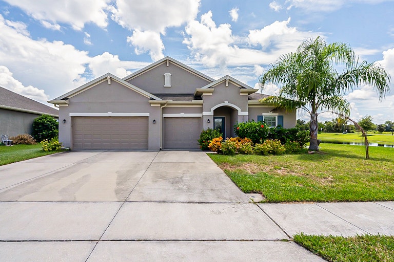 Photo 1 of 32 - 1855 Westerham Ave, Saint Cloud, FL 34771