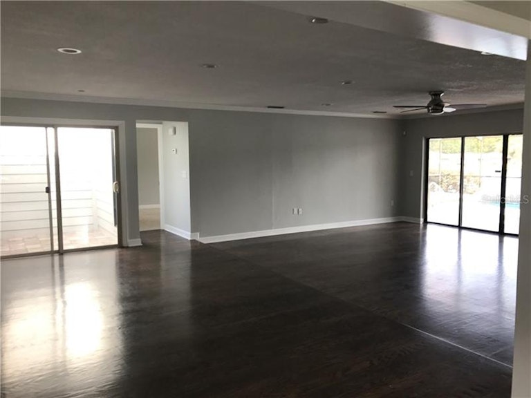 Photo 9 of 17 - 3828 Cheverly Dr W, Lakeland, FL 33813