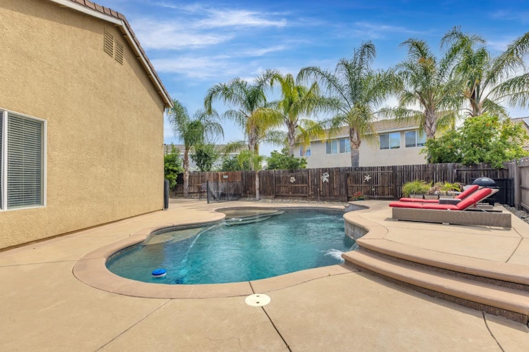 Photo 50 of 55 - 7831 Lahontan Ct, Sacramento, CA 95829