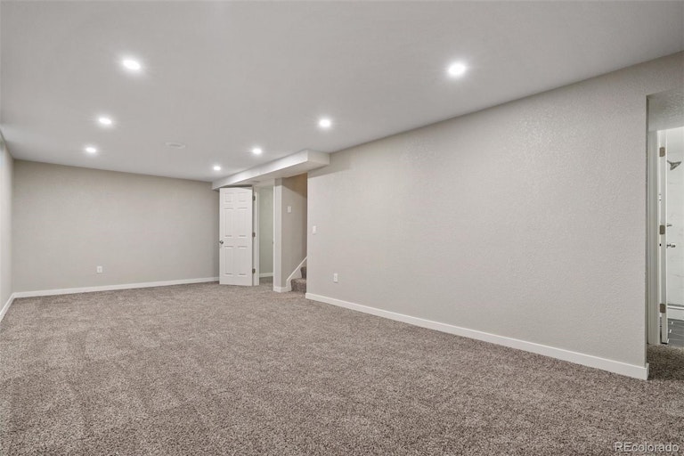 Photo 27 of 35 - 1545 S Chase Ct, Lakewood, CO 80232