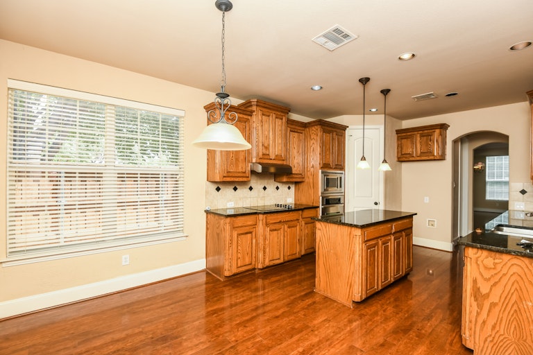 Photo 14 of 27 - 3625 Jennifer Dr, Flower Mound, TX 75022