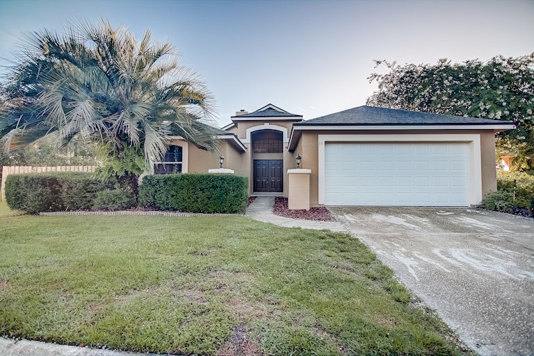 Photo 1 of 33 - 22 Moor Green Ct, Ocoee, FL 34761