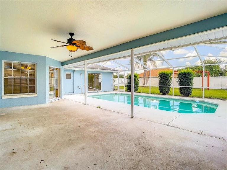 Photo 27 of 41 - 6923 Ashbury Dr, Lakeland, FL 33809