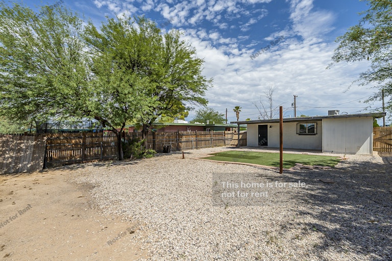 Photo 7 of 19 - 337 W 43rd St, Tucson, AZ 85713