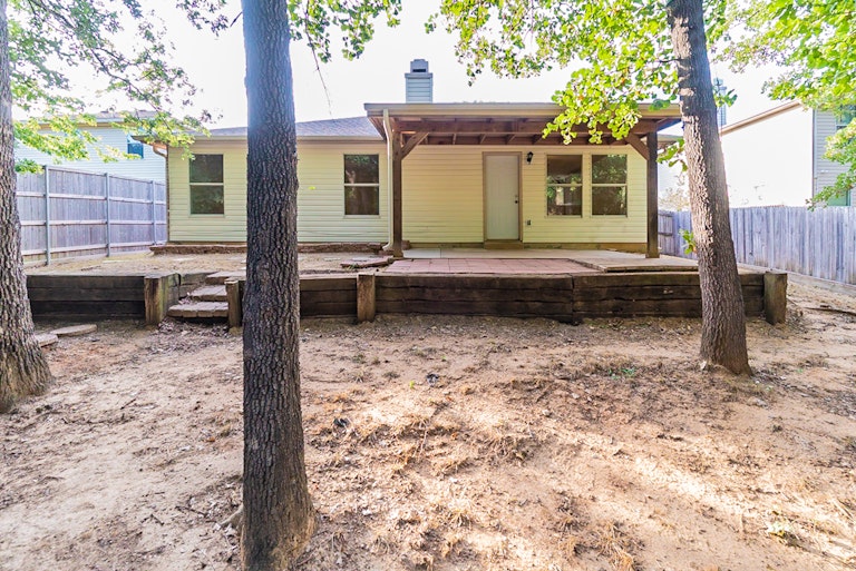 Photo 7 of 34 - 7813 Shoal Bnd, Denton, TX 76210