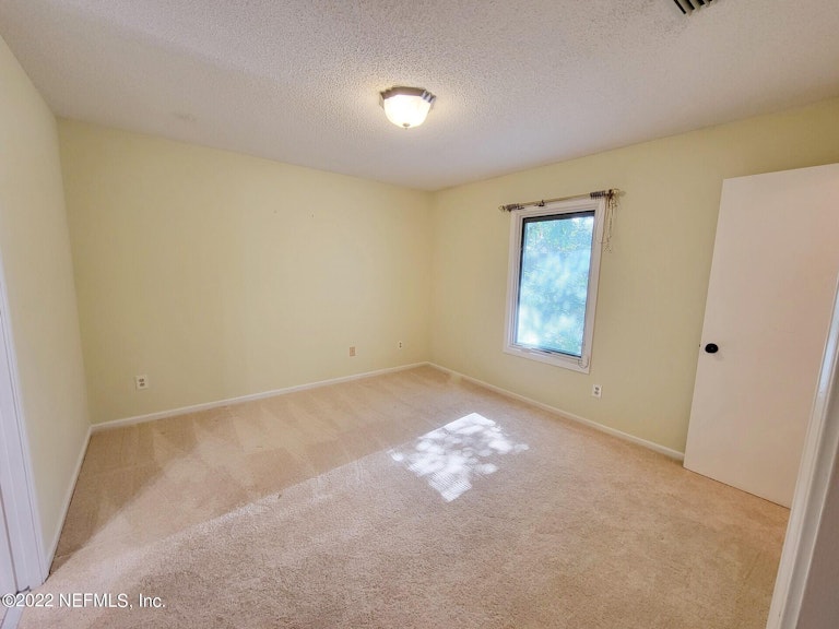 Photo 14 of 18 - 1213 Maitland Ave, Jacksonville, FL 32211