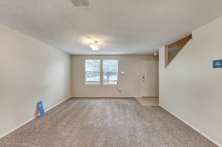 Photo 13 of 26 - 740 Tuscany Trl, Fort Worth, TX 76179