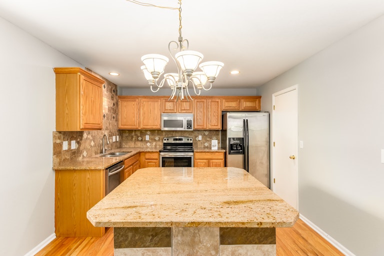 Photo 4 of 19 - 11052 Claude Ct, Northglenn, CO 80233