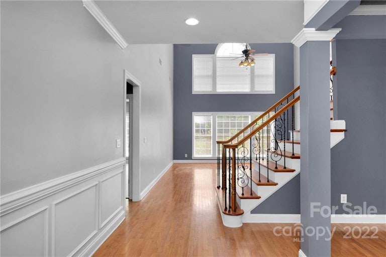Photo 8 of 48 - 5418 Shoal Brook Ct, Charlotte, NC 28277