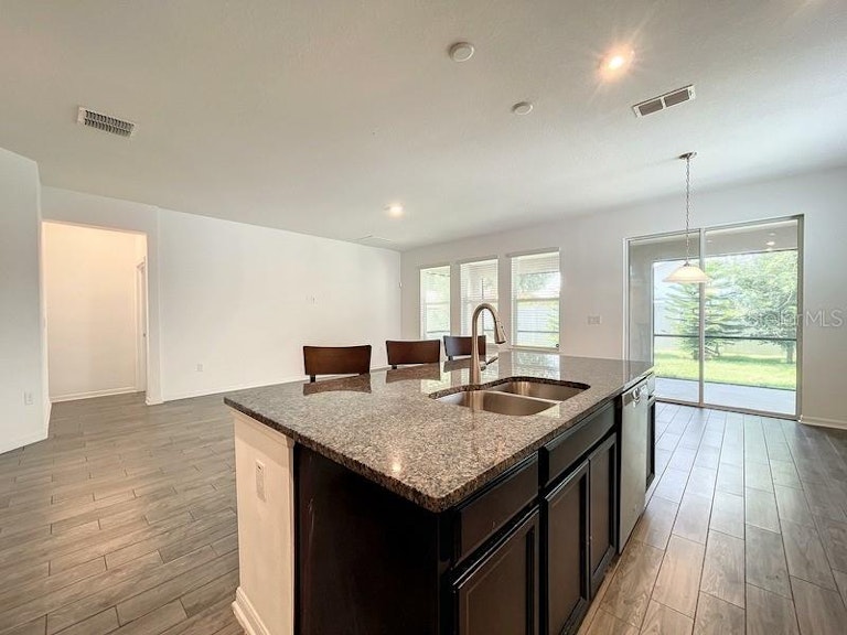 Photo 16 of 37 - 10639 Cardera Dr, Riverview, FL 33578