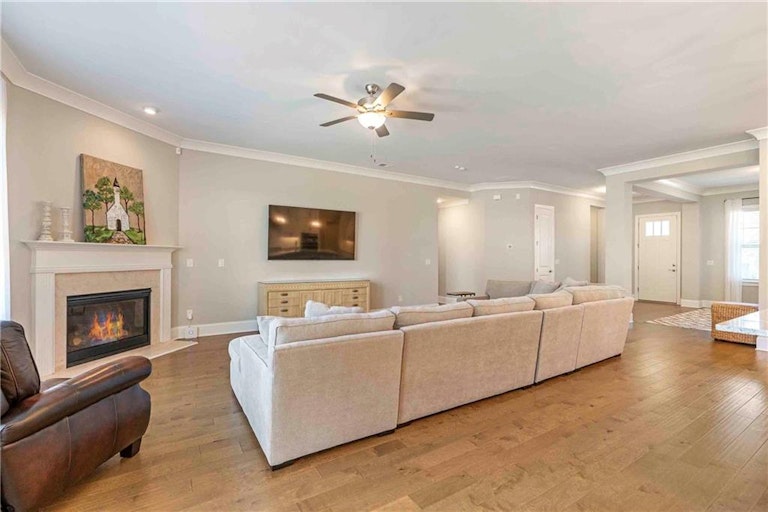 Photo 15 of 45 - 407 Frazier St, Woodstock, GA 30189