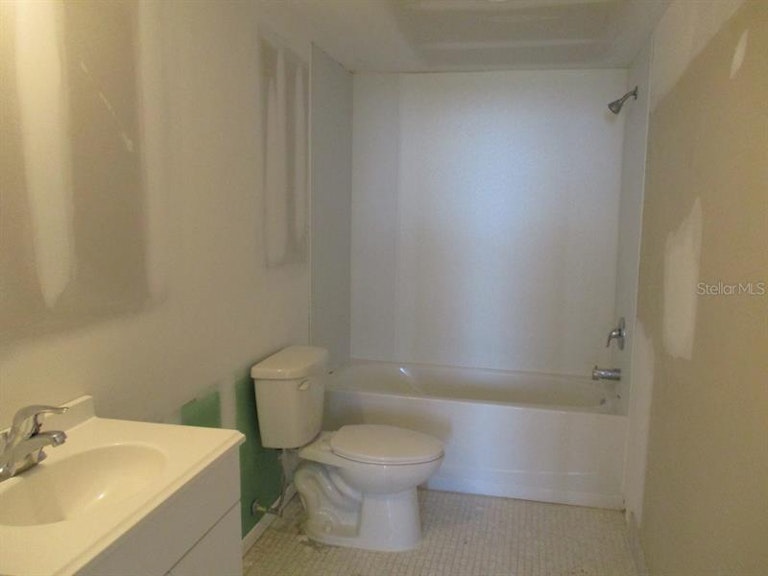 Photo 11 of 14 - 101 S Gulfstream Ave #7H, Sarasota, FL 34236