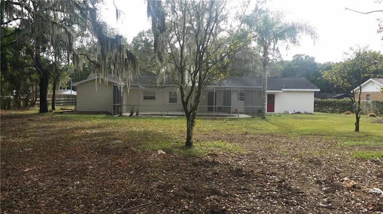 Photo 21 of 22 - 1815 Lithia Pinecrest Rd, Valrico, FL 33596
