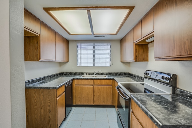Photo 3 of 13 - 1730 E Morelos St, Chandler, AZ 85225