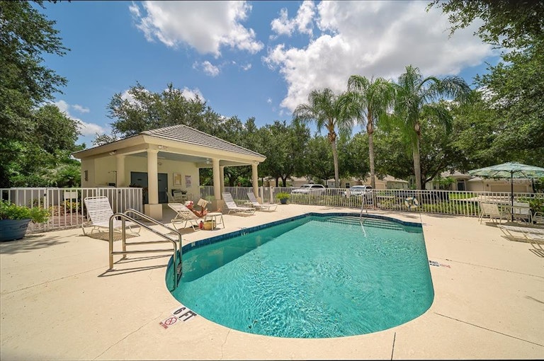 Photo 35 of 55 - 12143 Maple Ridge Dr, Parrish, FL 34219