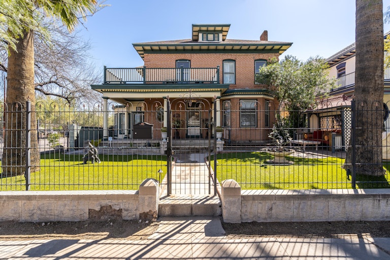 Photo 1 of 50 - 505 S 6th Ave, Tucson, AZ 85701