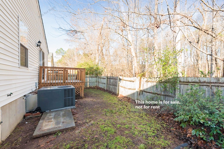 Photo 15 of 15 - 1112 Kendall Dr, Durham, NC 27703
