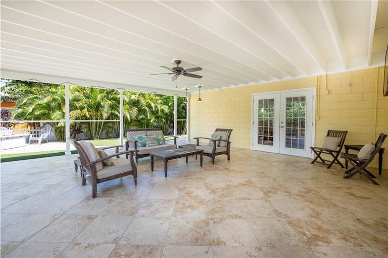 Photo 28 of 47 - 6041 16th Ln NE, Saint Petersburg, FL 33703