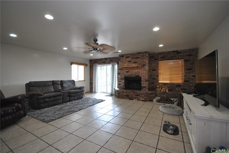Photo 13 of 47 - 12162 Nelson St, Garden Grove, CA 92840
