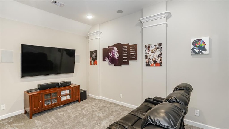 Photo 28 of 39 - 6707 Eastchester Dr, Katy, TX 77493