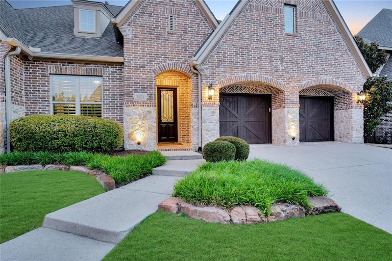 Photo 4 of 35 - 7571 Orchard Hill Ln, Frisco, TX 75035