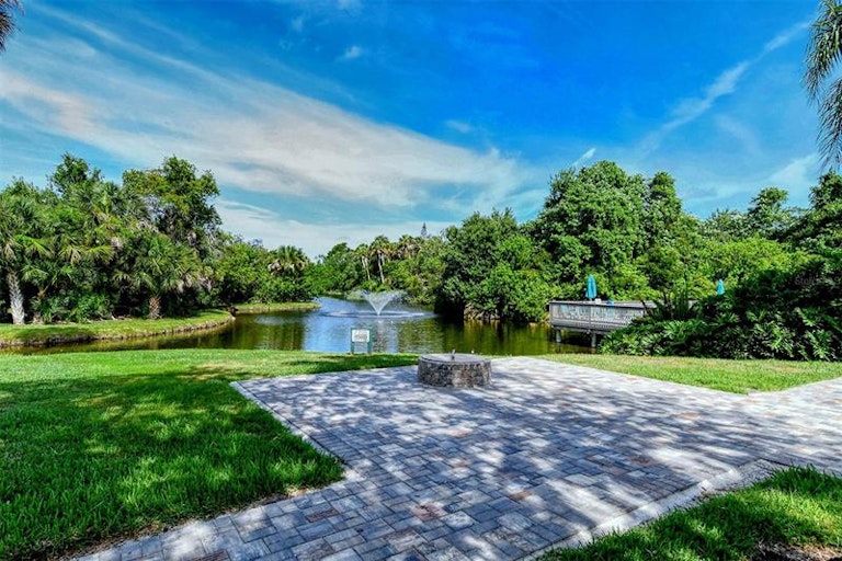 Photo 59 of 77 - 306 Pine Run Dr, Osprey, FL 34229