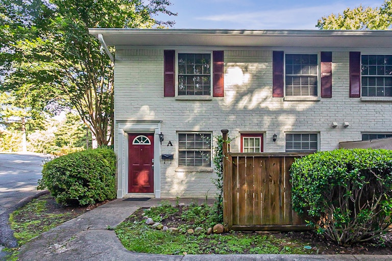 Photo 1 of 20 - 771 Jordan Ln Unit A, Decatur, GA 30033