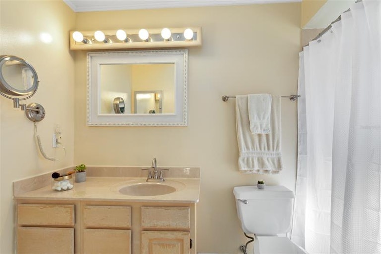 Photo 8 of 35 - 51 Partridge Cir, Winter Springs, FL 32708