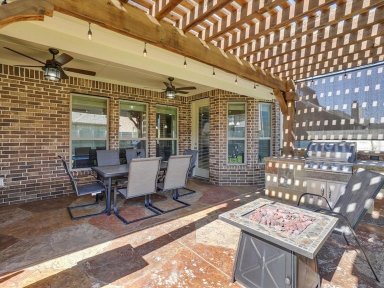 Photo 31 of 40 - 1412 9th St, Argyle, TX 76226