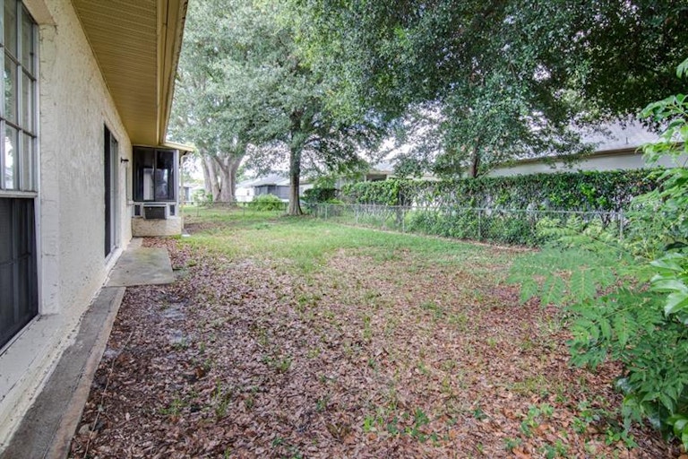 Photo 34 of 43 - 8806 Shenandoah Ln, Hudson, FL 34667