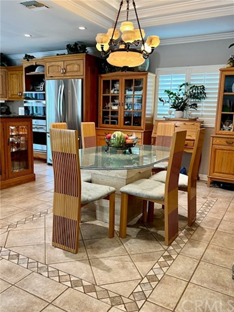 Photo 6 of 35 - 6726 La Presa Dr, San Gabriel, CA 91775