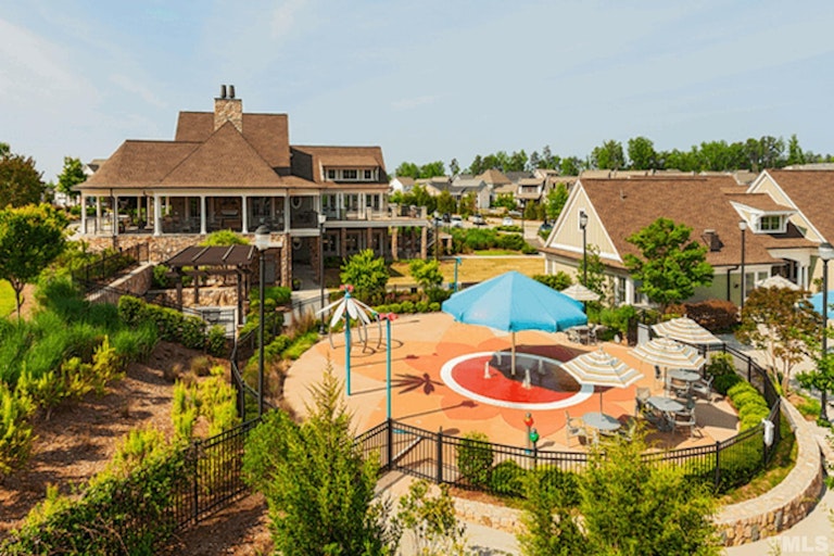 Photo 46 of 53 - 27 Winkler Way, Chapel Hill, NC 27516