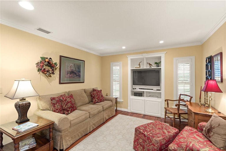 Photo 7 of 14 - 10035 Bunker Rd, Leesburg, FL 34788